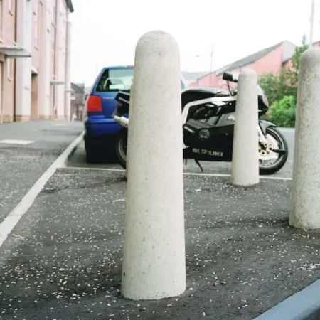 BRIDGFORD BOLLARD - SMOOTH GREY